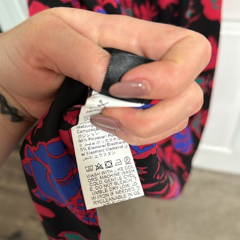 NWOT floral maxi - Picture 6 of 7